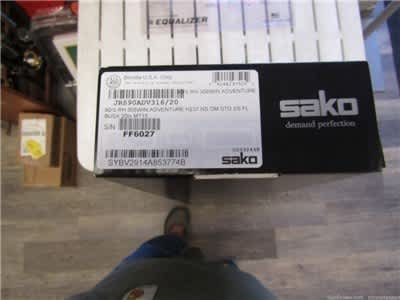 1092684816-2.jpg
